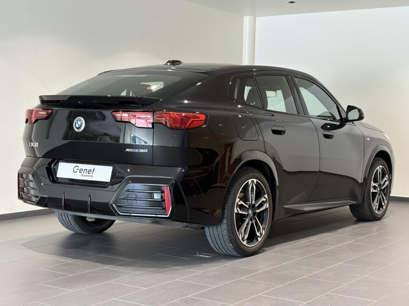 BMW iX2 xDrive 30