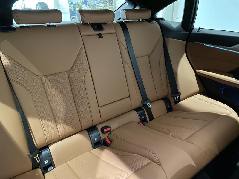 BMW i4 eDrive 40