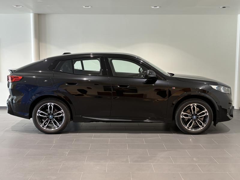 BMW iX2 xDrive 30