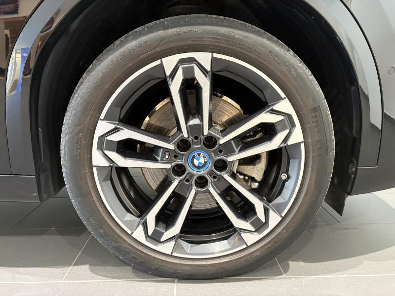 BMW iX2 xDrive 30